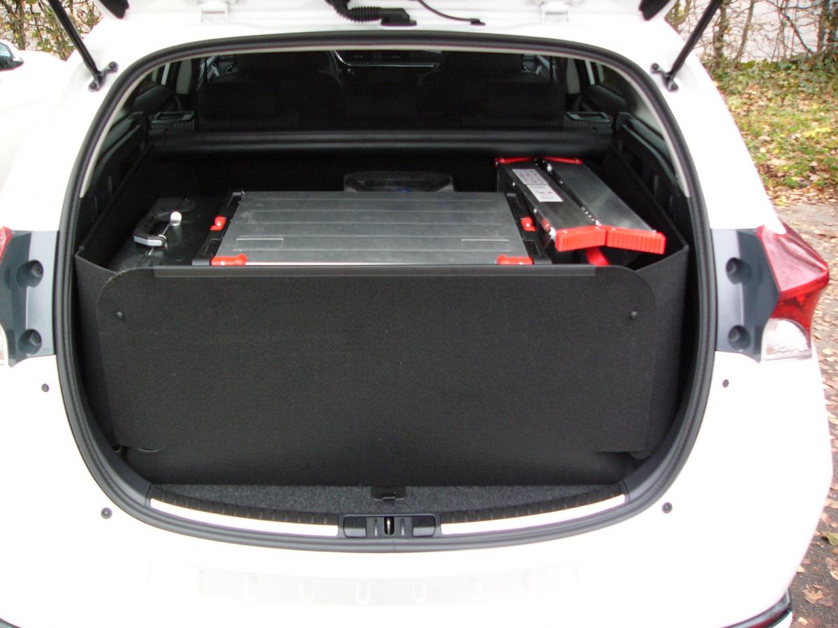Kofferraumwanne Auris Touring Sports