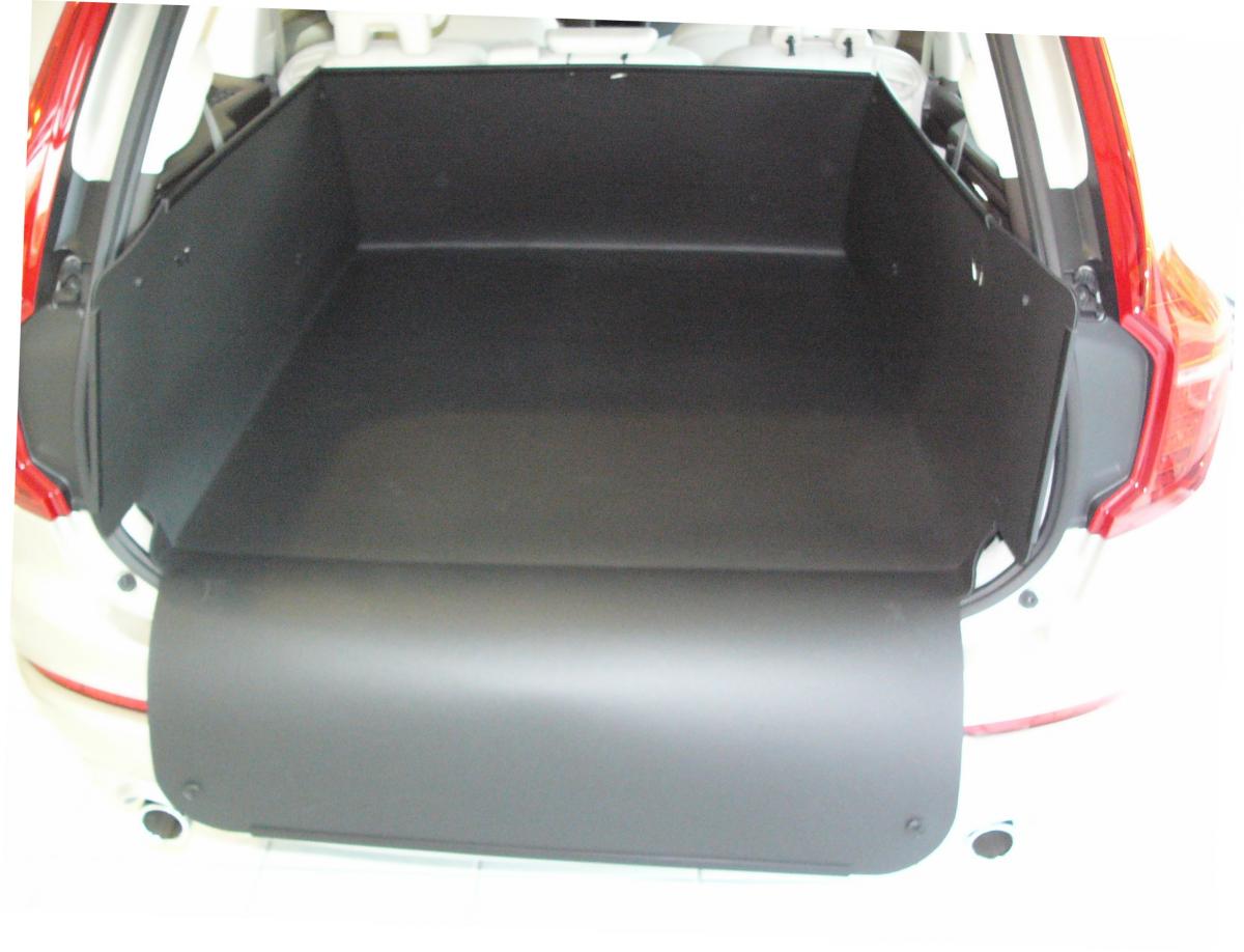 Ein hoher Kofferraumschutz mit integriertem Stoßdämpferschutz für Volvo XC90 bis zu den Fenstern lässt sich im Bedarfsfall sekundenschnell zusammenklappen un d Sie haben einen aufgeräumten Kofferraum.