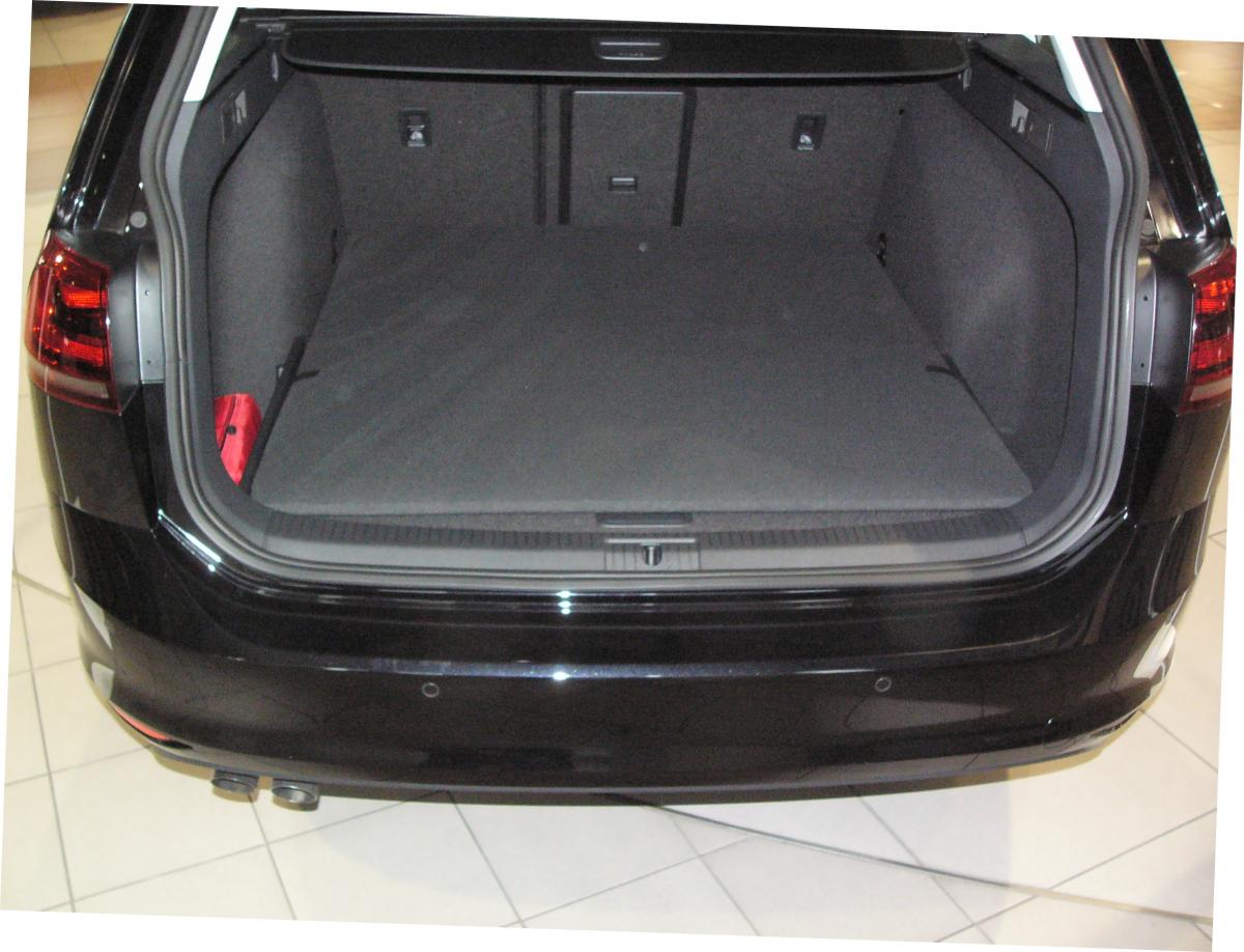Kofferraumwanne Golf 8 Variant mit einzeln umklappbaren Rückenlehnen