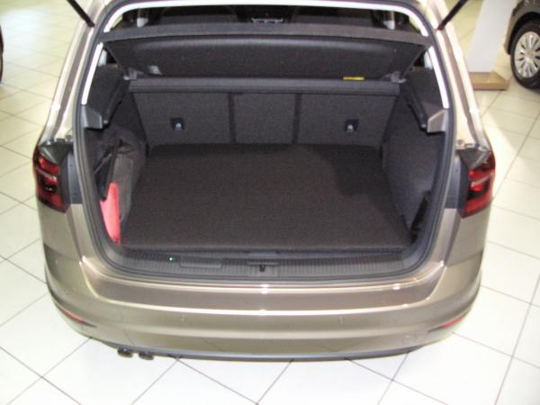 Kofferraumwanne Golf Sportsvan. Überzeugender Schutz!