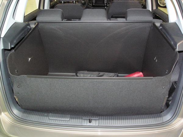 Kofferraumwanne Golf Sportsvan. Professioneller Schutz