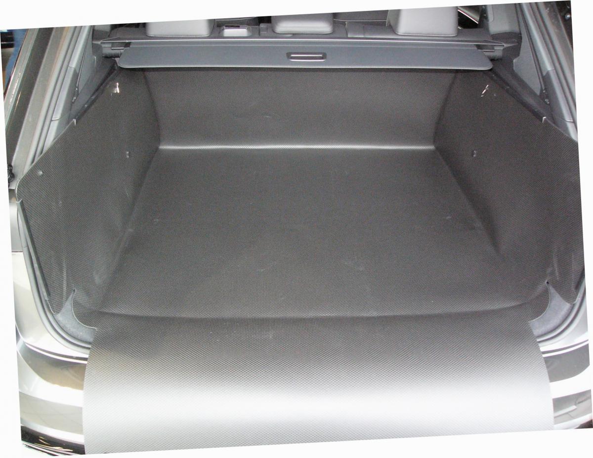 Sie haben nicht nur für den gesamten Kofferraum von VW Touareg sondern auch für die Ladekante und Stoßstange professionellen und zuverlässigen Schutz vor Schmutz und Beschädigung. Der inhaenger ist selbststehend, ohne Klettverschlüsse, Bänder oder Schnüre