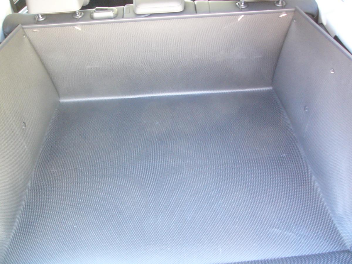 Kofferraumwanne Touareg stoppt Schmutz, Nässe und Beschädigung!