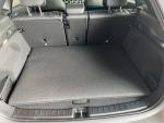 Unsre Kofferraumwanne für Mercedes EQA können Sie als eine Bodenmatte nutzen, wenn Sie keinen Transport zu erledigen haben.
